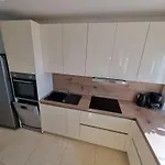 Apartment Fuer 4 Personen- 70m Vom Entfernt By Interhome