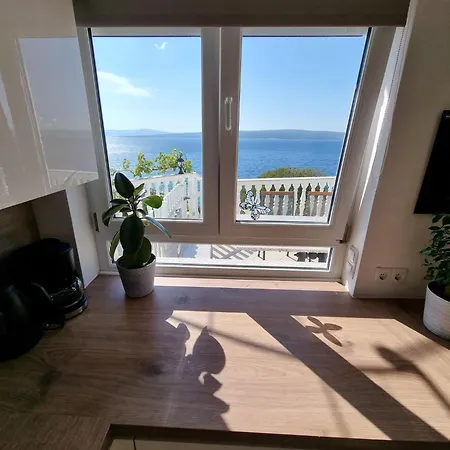 Fuer 4 Personen- 70m Vom Entfernt By Interhome Dramalj
